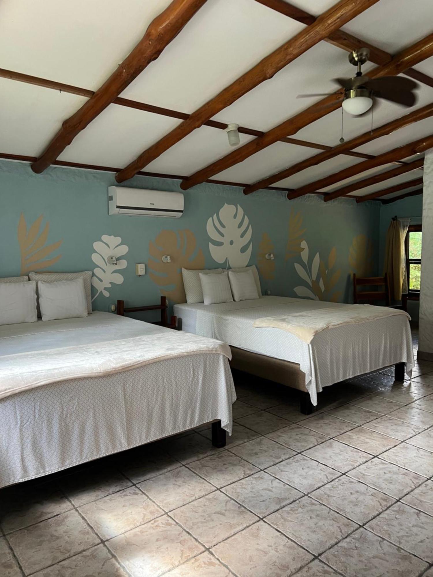 Hotel Entre Dos Aguas Samara Bagian luar foto